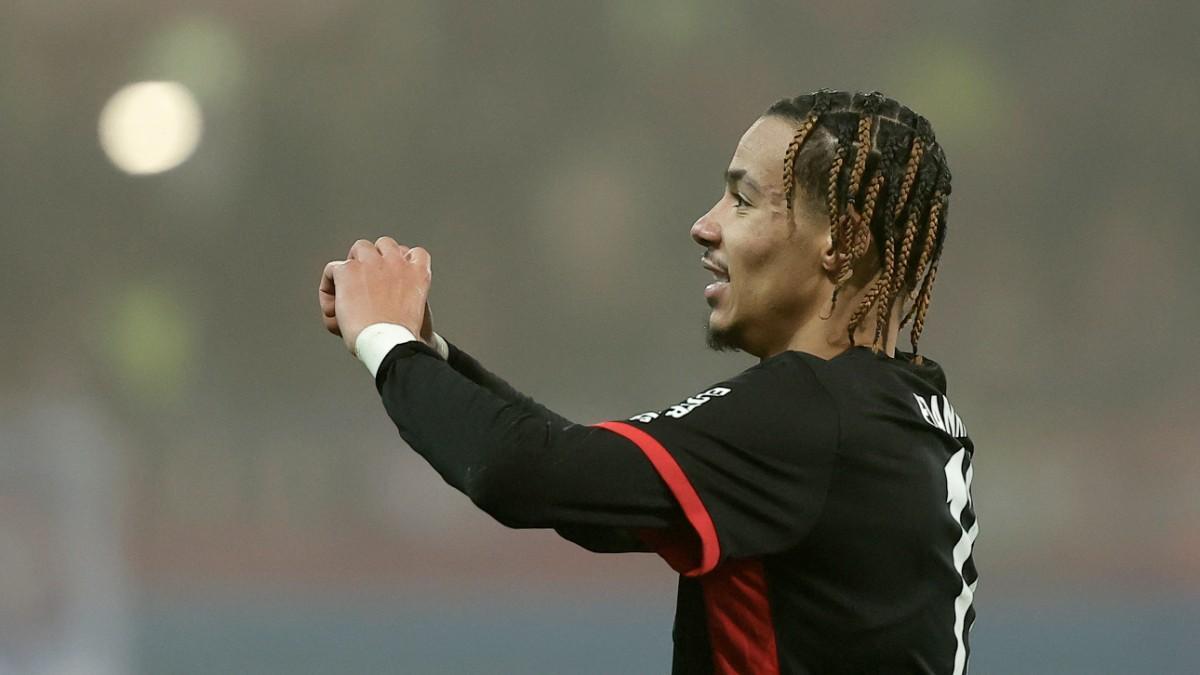 Hugo Ekitike, delantero del Eintracht