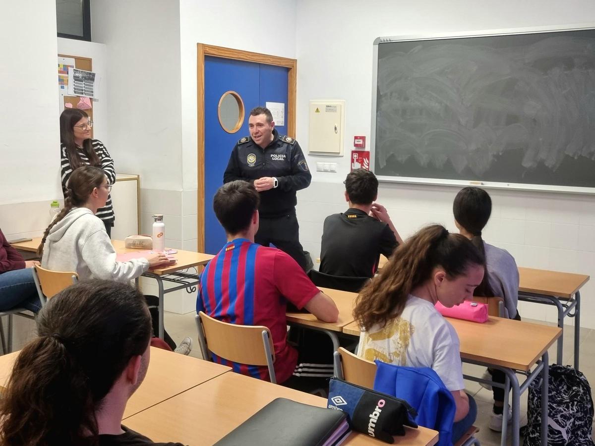 Momento durante la charla.