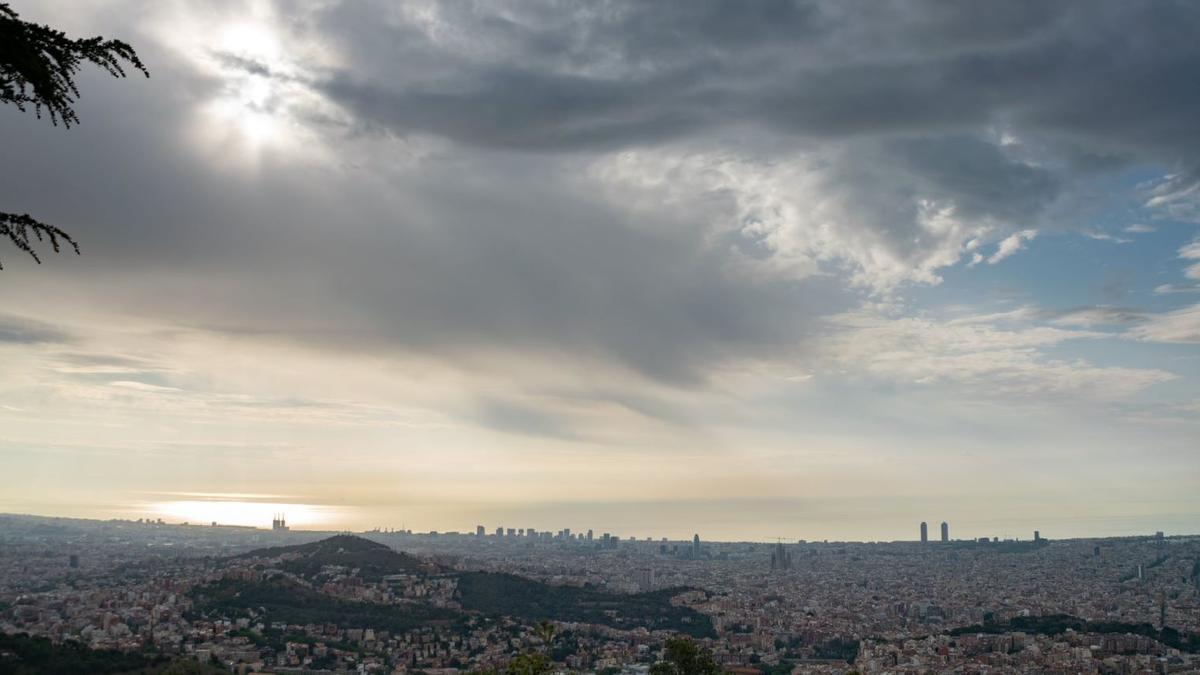 Temps a Barcelona, avui dimecres, 31 de maig de 2023: amenaça de tempesta, ¿plourà a la capital