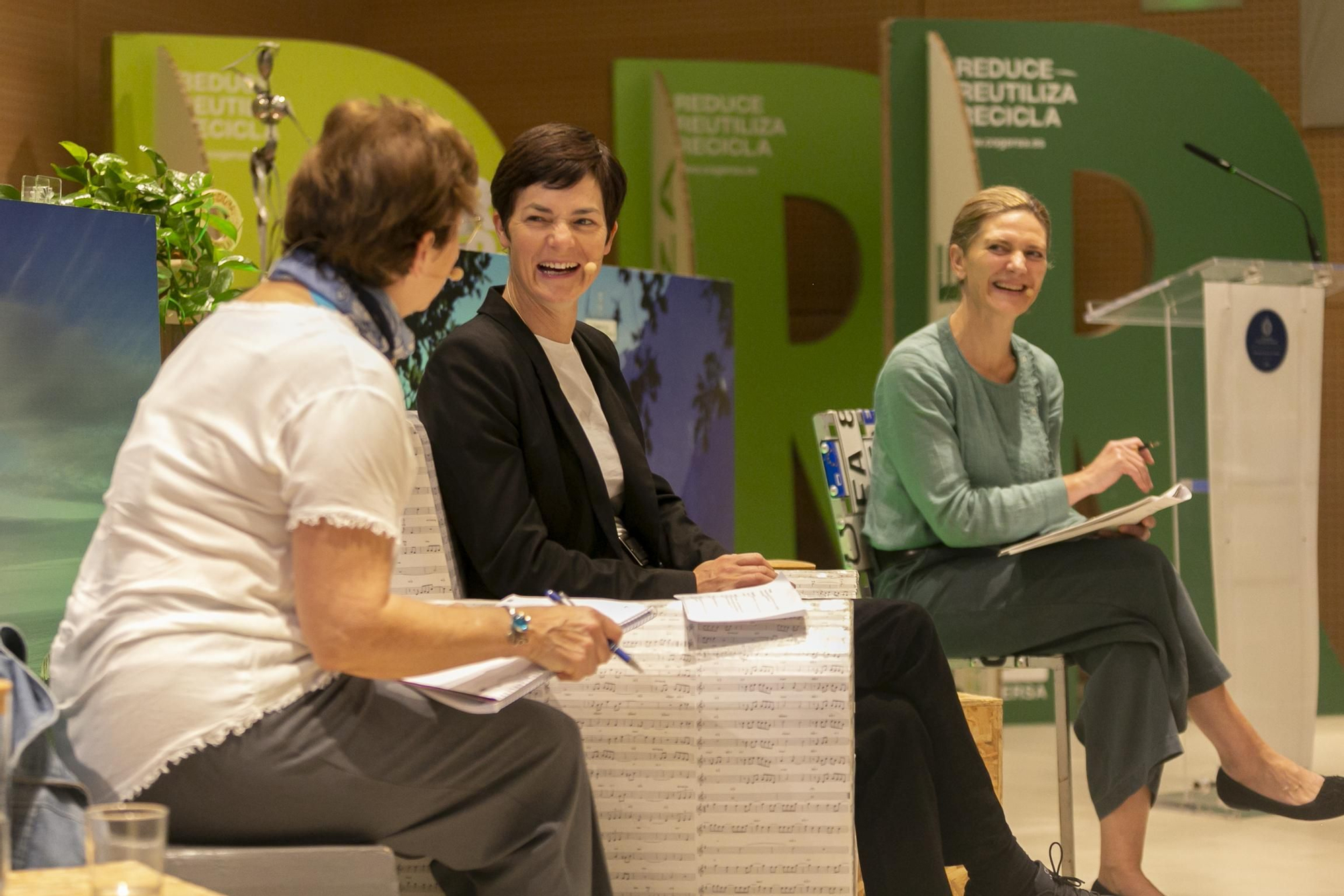 Ellen MacArthur, en Cogersa: "No hay necesidad de tener un vehículo propio"