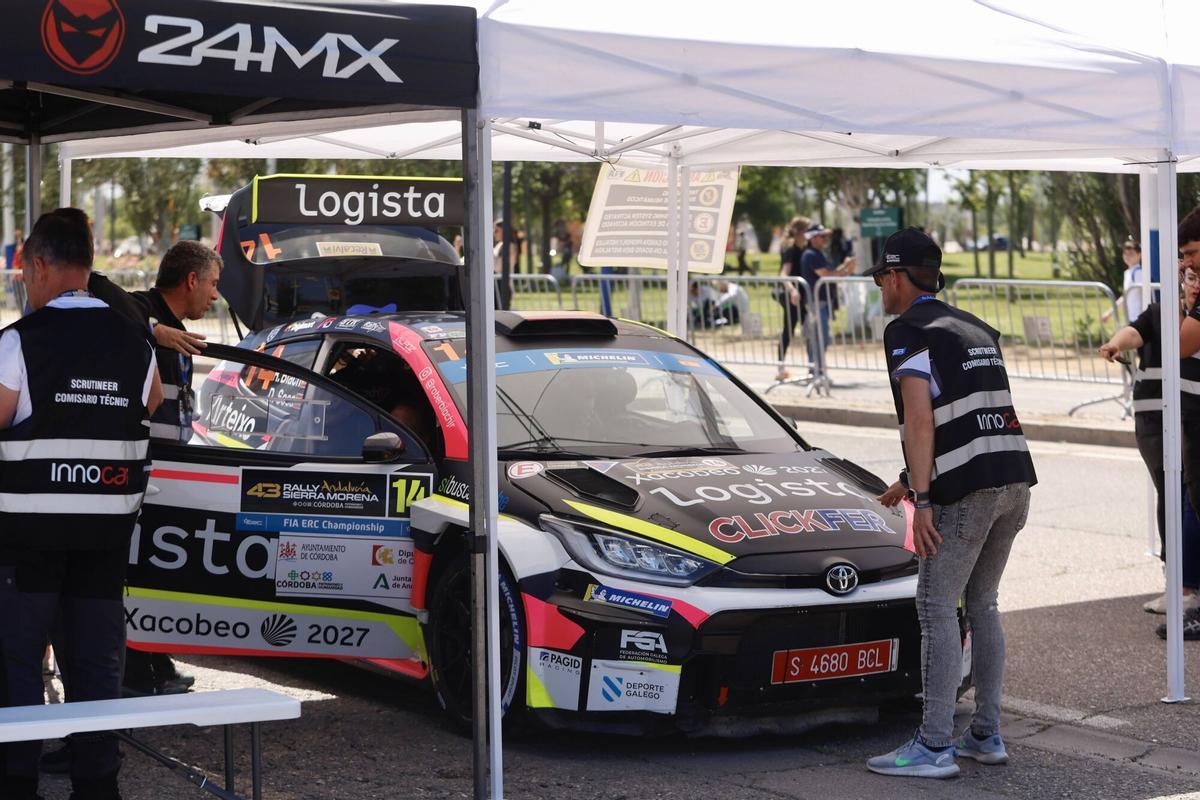 Los participantes en la prueba cordobesa salieron hacia los tramos de la tarde al mismo tiempo que llegaba el público para ver el España-Ucrania Los participantes en la prueba cordobesa salieron hacia los tramos de la tarde al mismo tiempo que llegaba el público para ver el España-Ucrania