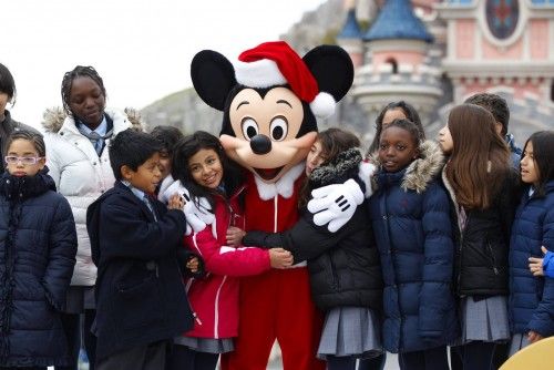 A LOS NIÑOS DE SAN ILDEFONSO LES TOCA EL GORDO