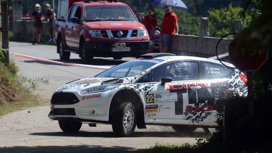 El coche de los hermanos Iglesias marcó el mejor paso por el circuito.