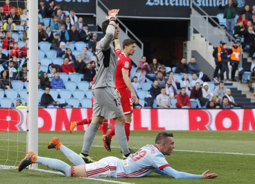 Galería de imágenes con las mejores fotografías de la goleada del Celta al Sevilla (4-0) en Balaídos.