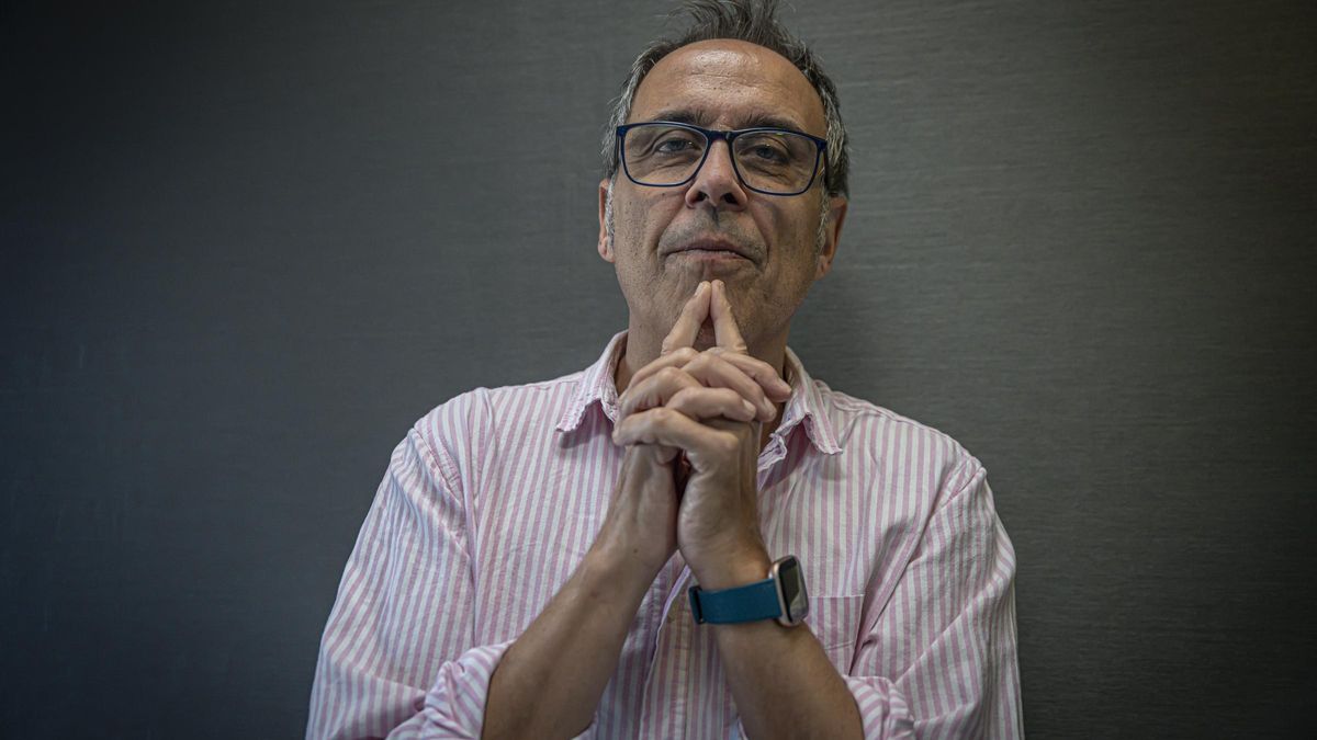El escritor José Luis Correa, autor de 'Un arpegio de lluvia en el cristal'