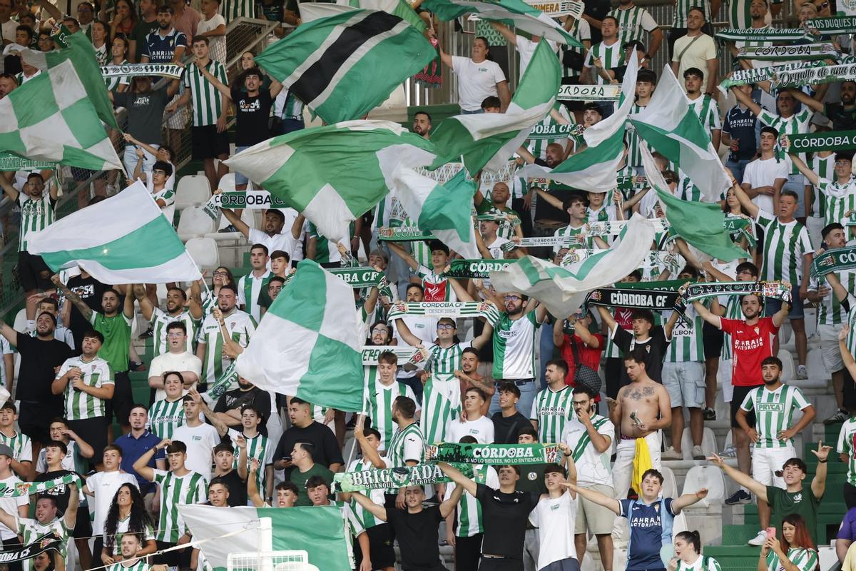 Córdoba CF-Girona | Las imágenes del partido de LaLiga Hypermotion