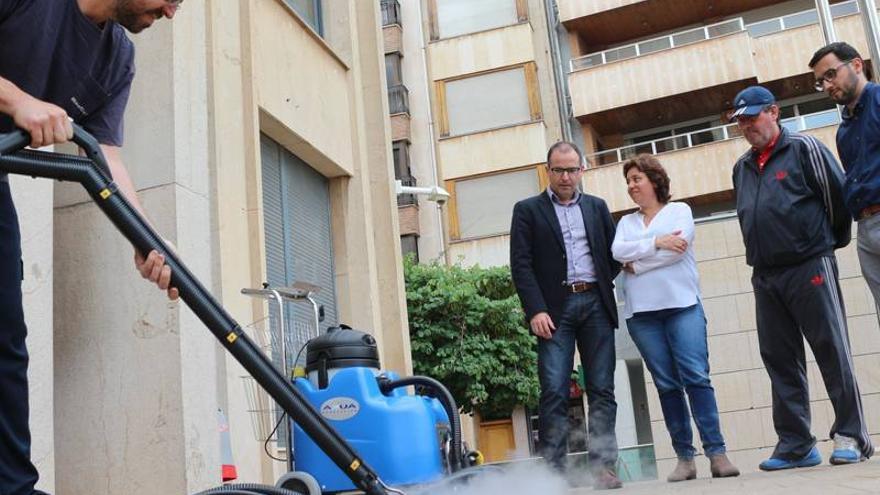 Vila-real prueba nueva maquinaria más ecológica para la limpieza viaria