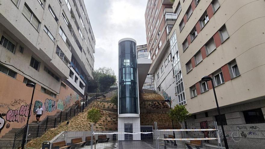 Un ascensor de (doble) premio Nobel y vistas a la ría para coronar el Vigo Vertical: Torrecedeira y Beiramar ultiman su nuevo mirador