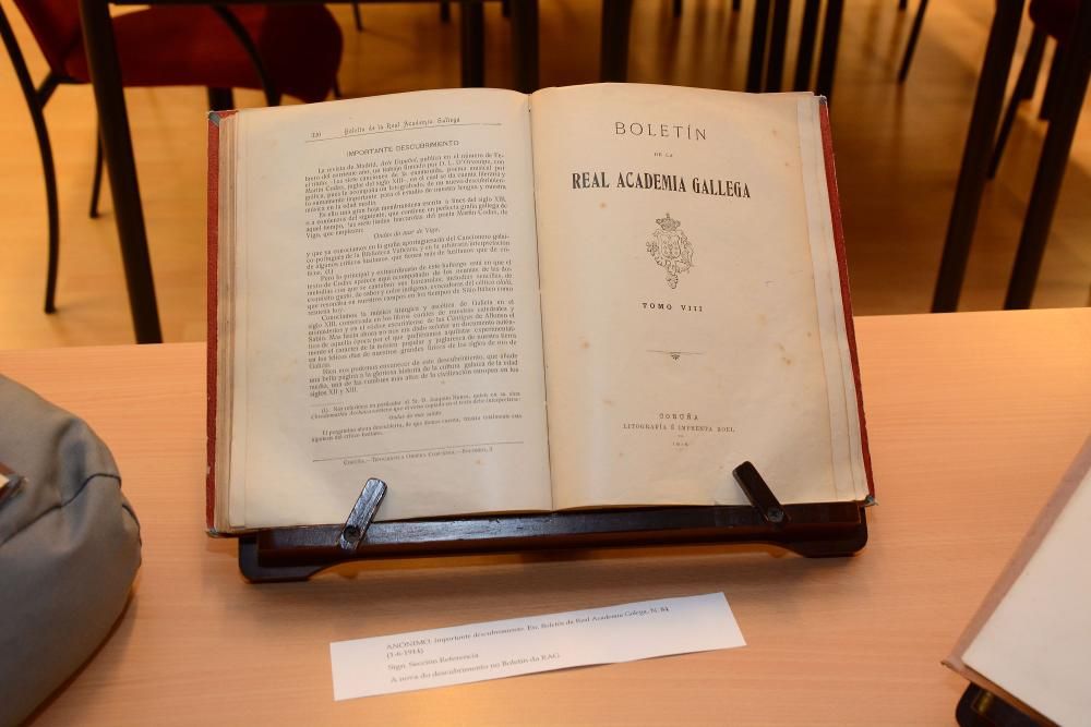 A Biblioteca da institución acolle unha mostra ata o 4 de maio coas pezas máis significativas que conserva sobre este documento do século XIII.