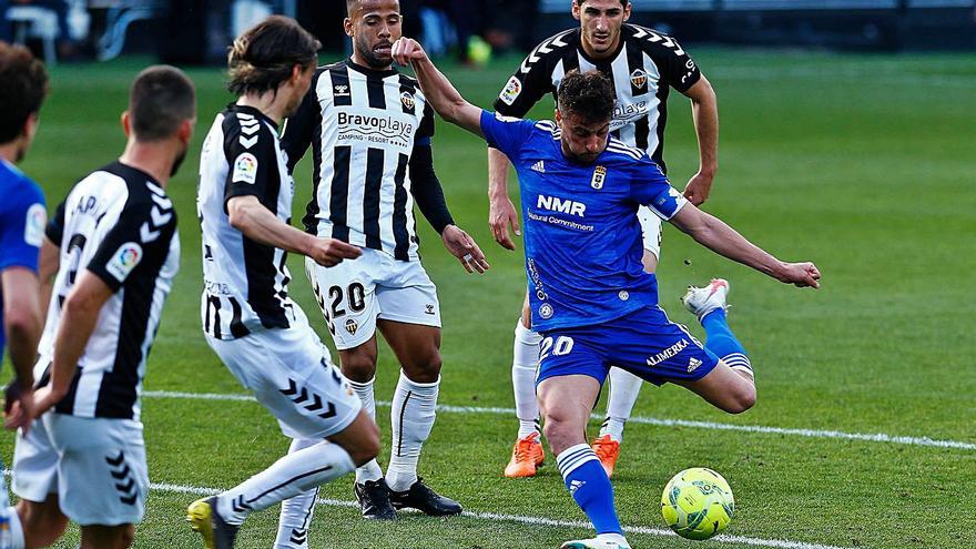 El bisturí del Real Oviedo: Un buen estudiante que se viene abajo en el examen