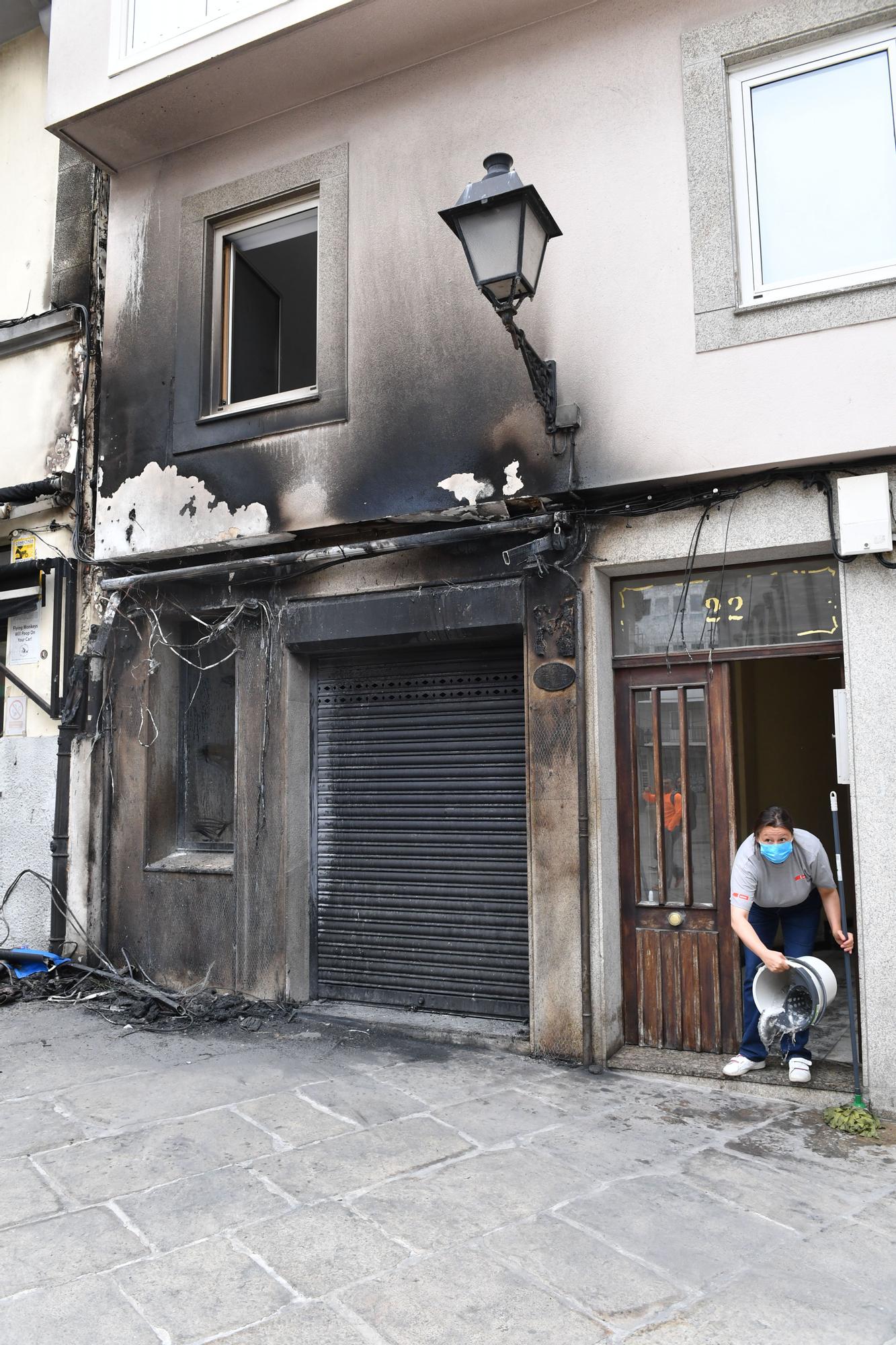 Un incendio de madrugada obliga a desalojar un edificio en A Coruña