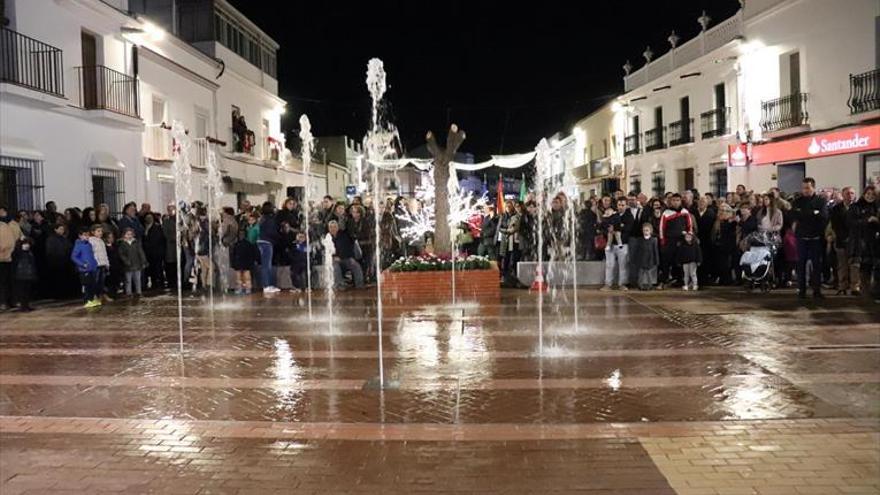 La nueva plaza de España ya está inaugurada tras la amplia reforma