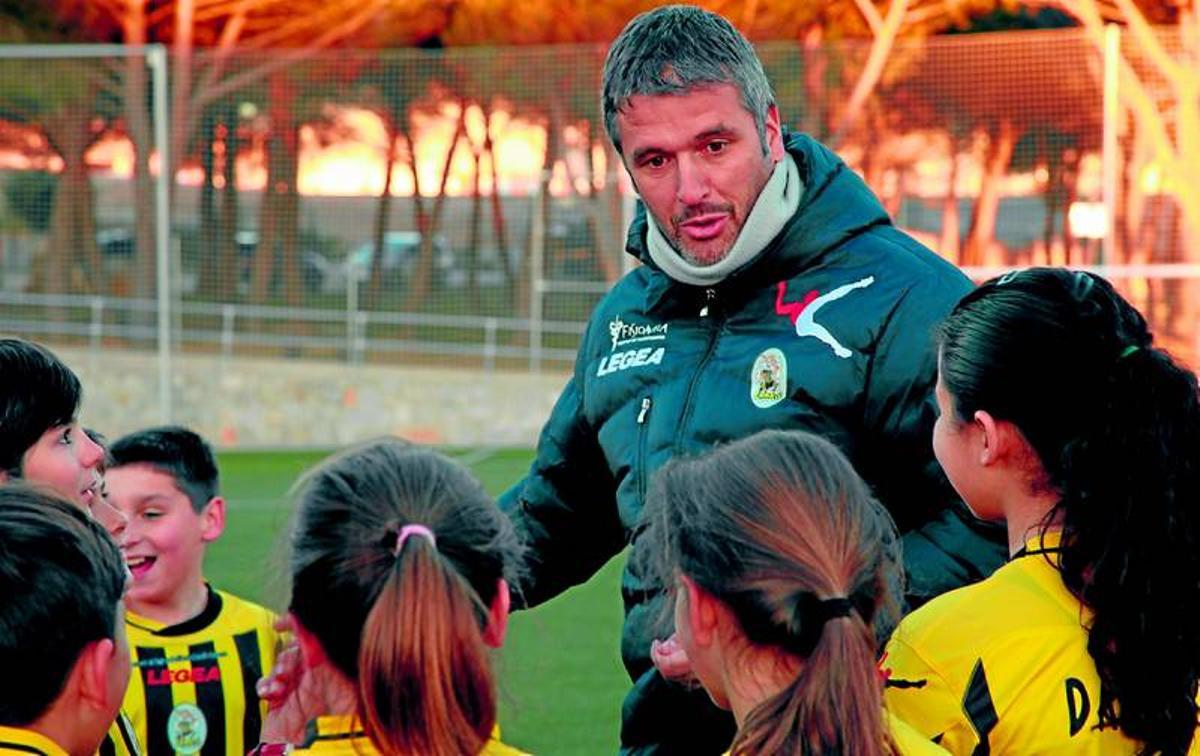 "La entrada de Figo me da más miedo por la tele que en el campo"