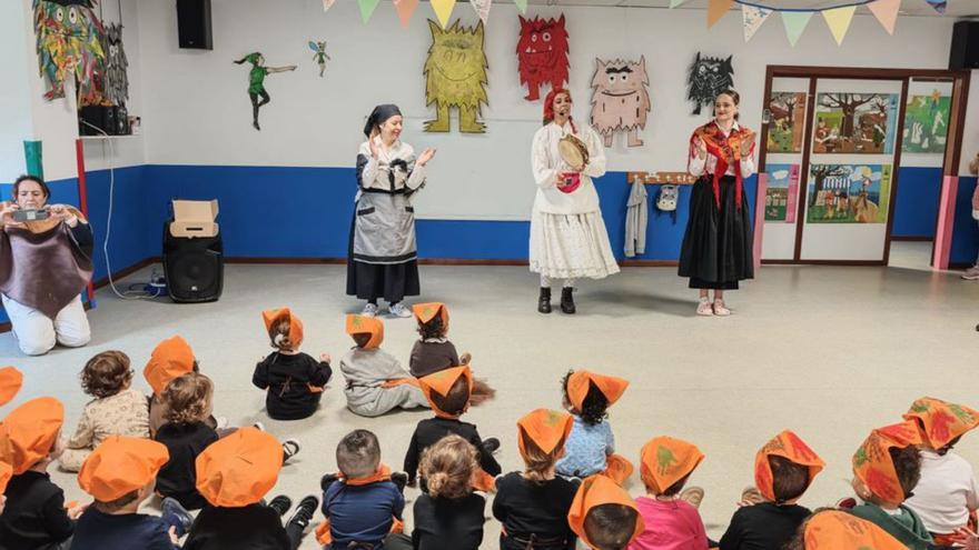 Un momento de la fiesta celebrada en la Escola Infantil.