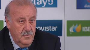 El seleccionador espanyol dubta de l’argument de Mourinho i subratlla que la trajectòria del porter és impecable.