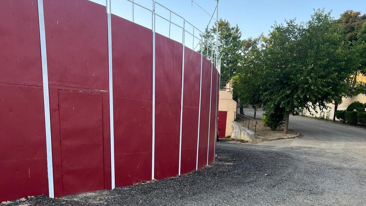 Otra imagen de la plaza de toros portátil de Castrogonzalo, que pasará a ser permanente.