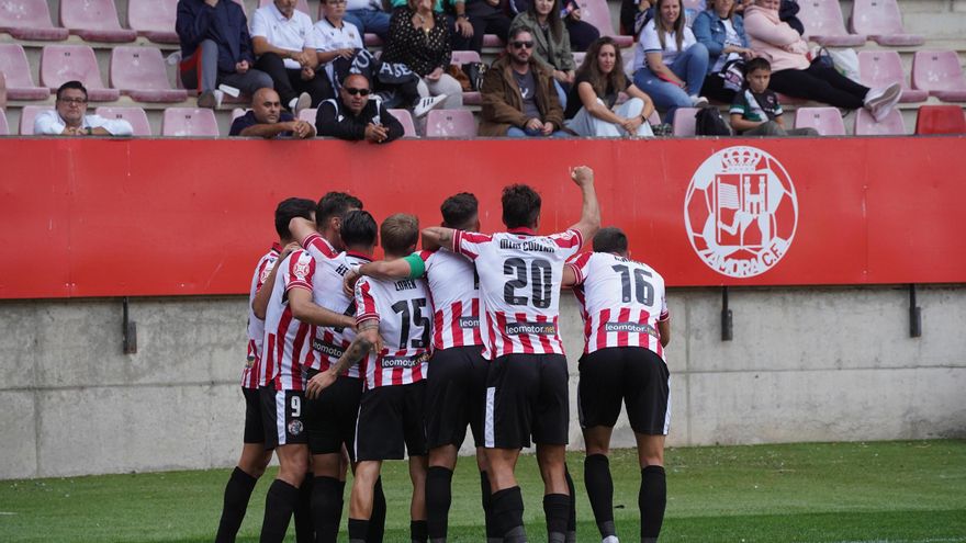 De primer plato, fútbol en el Ruta de la Plata entre Zamora CF y Real Avilés