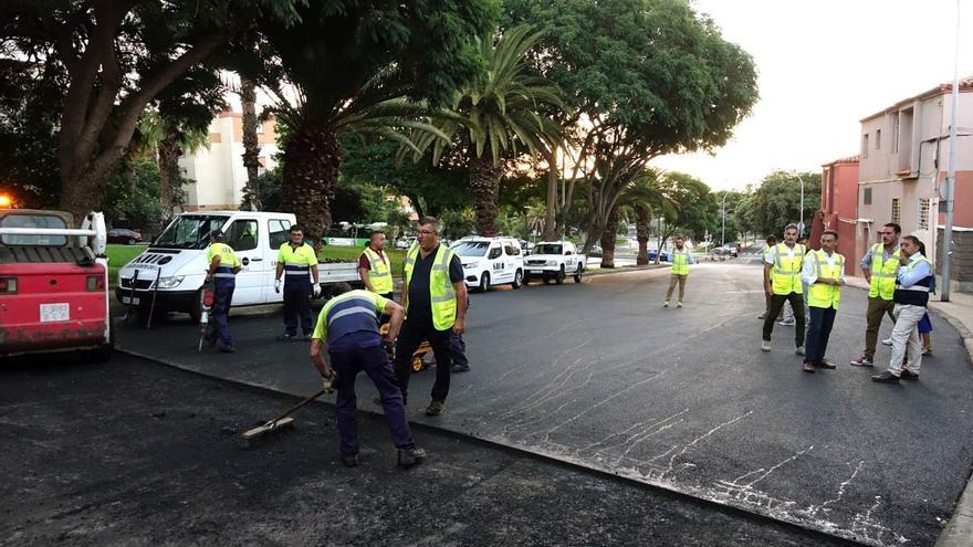 Comienza el asfaltado de 17 calles en Barranco Grande y en  El Sobradillo