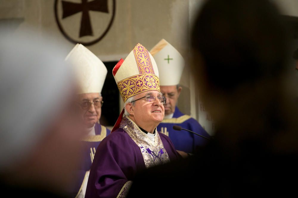 El obispo de la Diócesis de Orihuela-Alicante, Jesús Murgui, ha presidido la Santa Misa Jubilar.