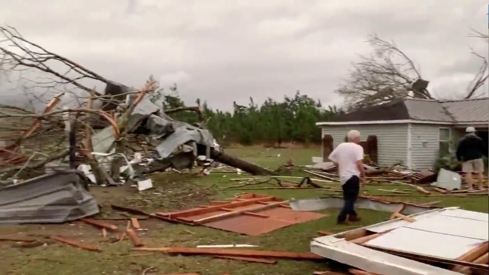 Un tornado causa almenys 23 morts a Alabama