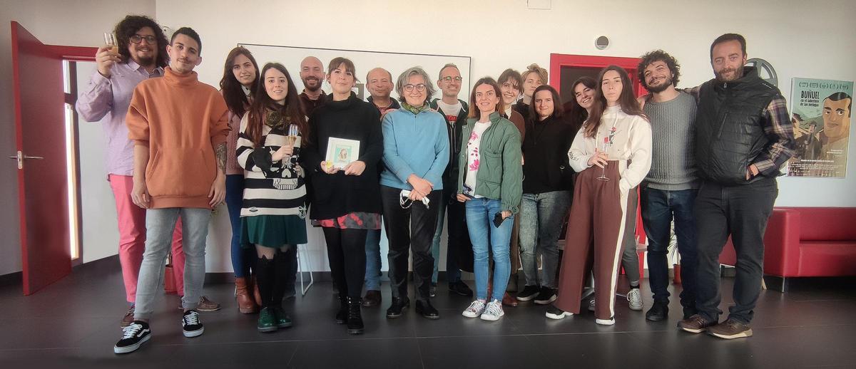 Equipo de prodocción de 'El sueño de la sultana'', en los estudios de The Glow, en Almendralejo.