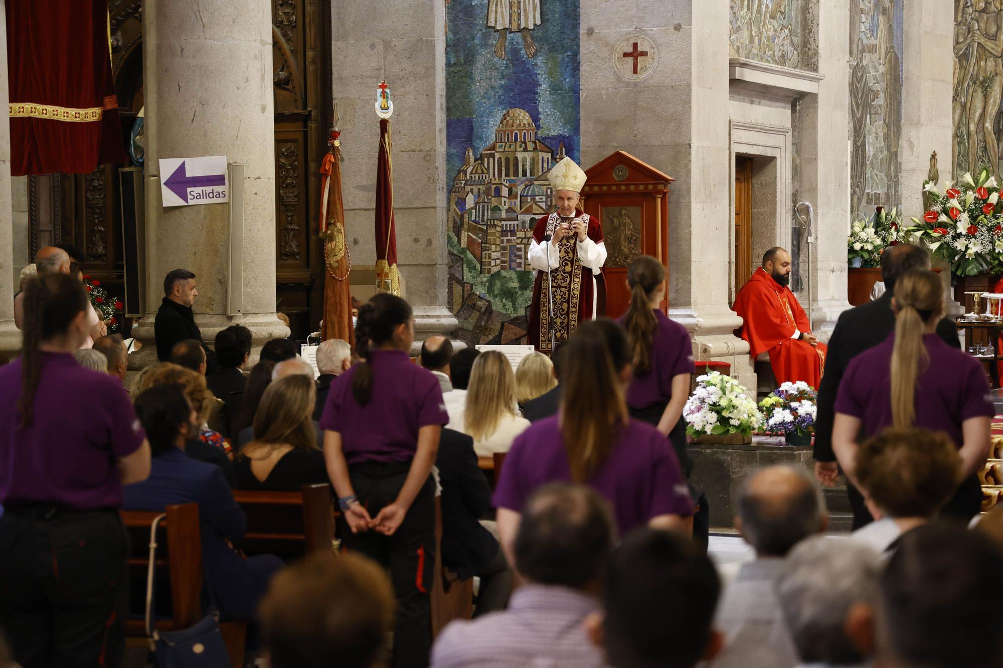 Búscate en el día grande del Cristo