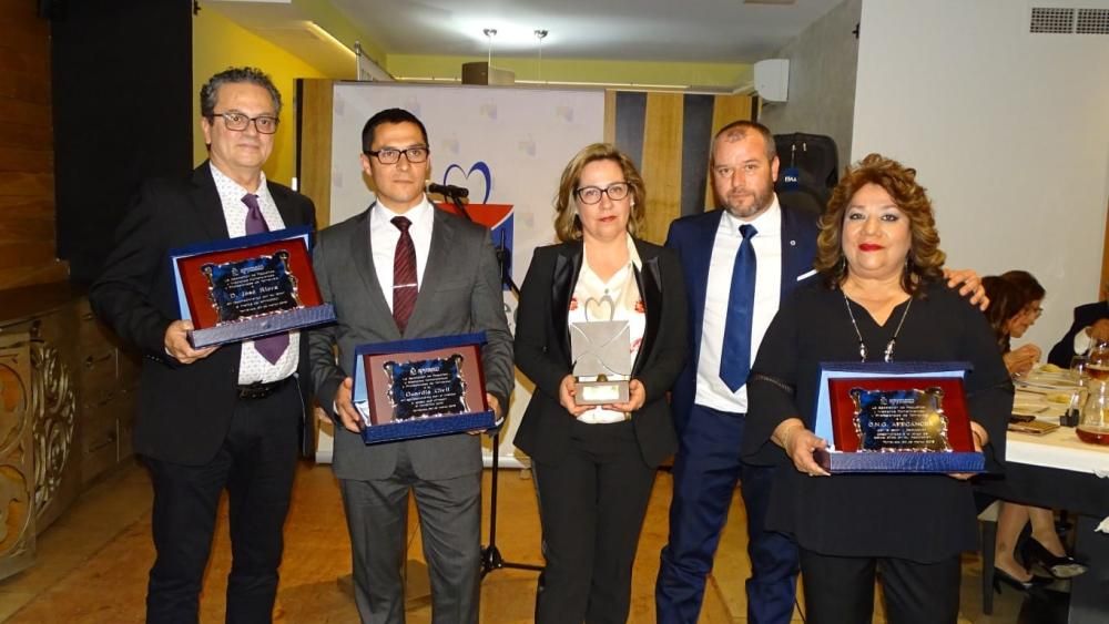 Grupo Rubio, Afecáncer, la Guardia Civil y José Riera reciben el reconocimiento anual del sector comercial de Torrevieja