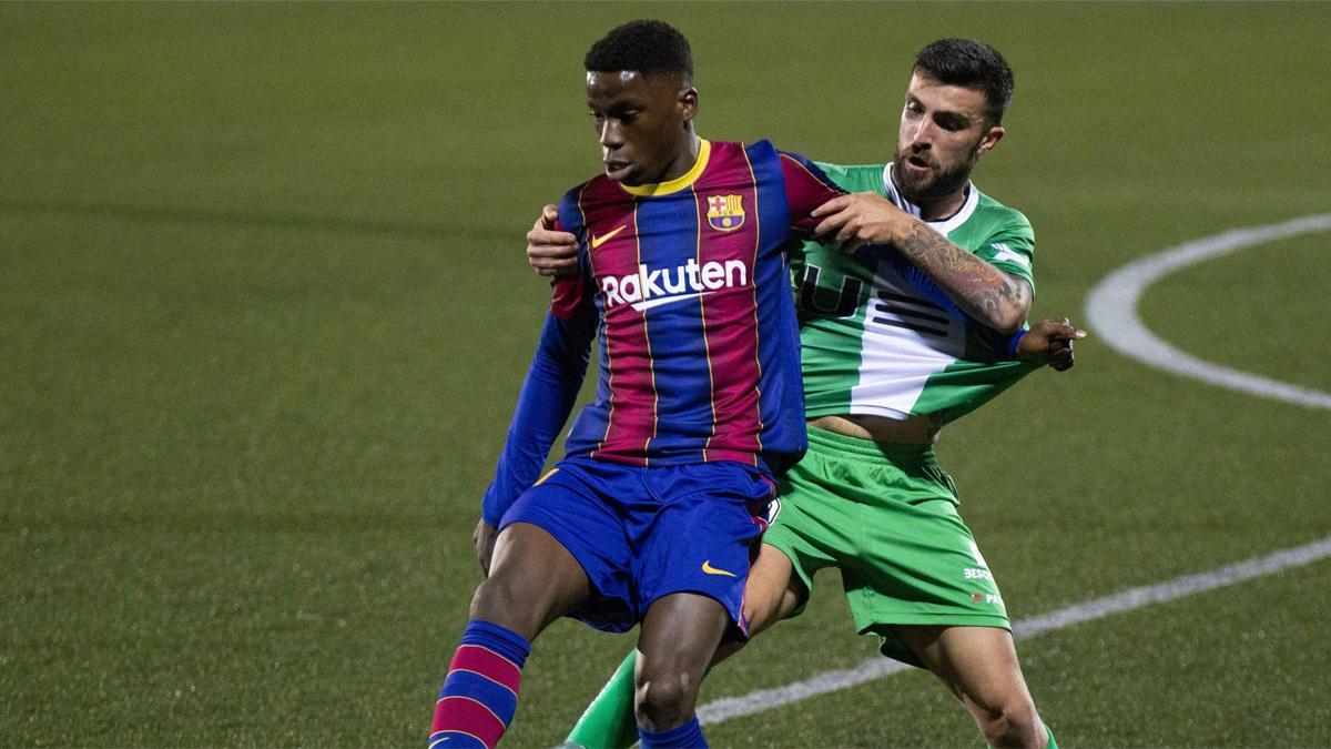 La alineación del Barça ante el Granada