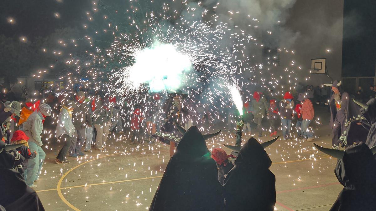 L’escola Joncadella de Sant Joan celebra la seva festa L’escola Joncadella de Sant Joan celebra la seva festa