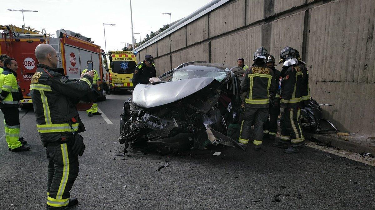 Accidente en la ronda Litoral de Barcelona, a la altura de Bon Pastor, esta mañana