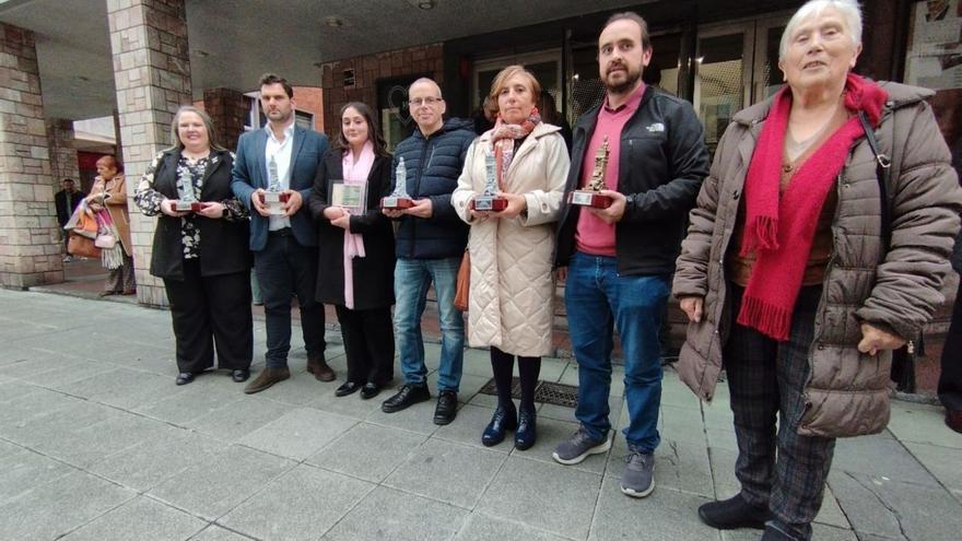 El certamen de tonada "Ciudá de Llangréu" corona a sus campeones: "Es un honor y un privilegio ganar este concurso"