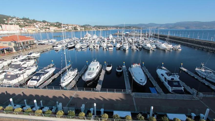 Condenados dos porteros de un pub de Sanxenxo por agredir a un joven que intentó sacar una copa del local