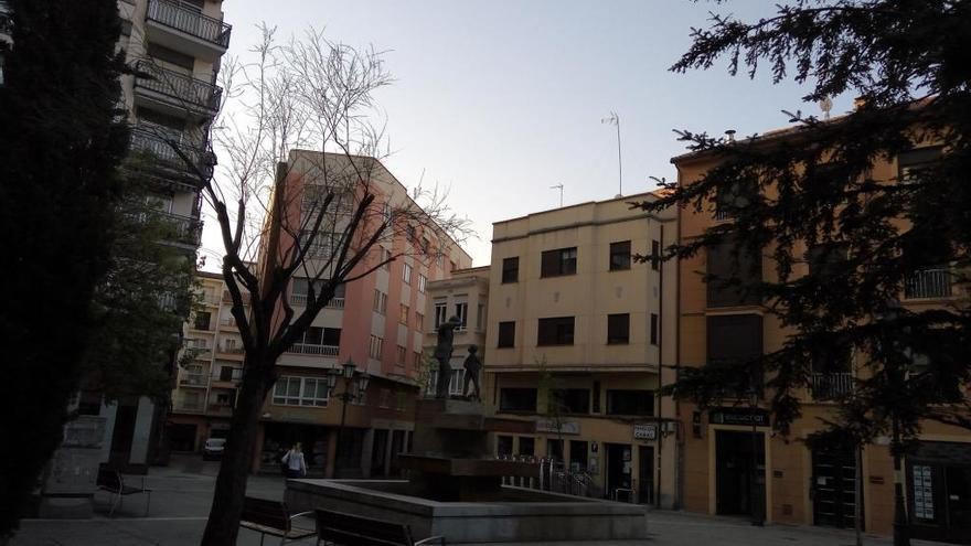 La plaza del maestro a primera hora de la mañana