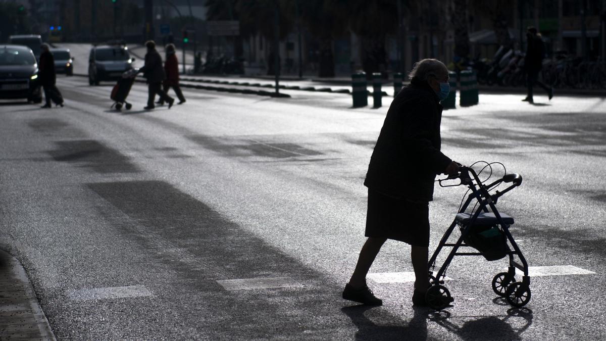 A judici una dona per cobrar durant 28 anys la pensió de la seva mare morta el 1987