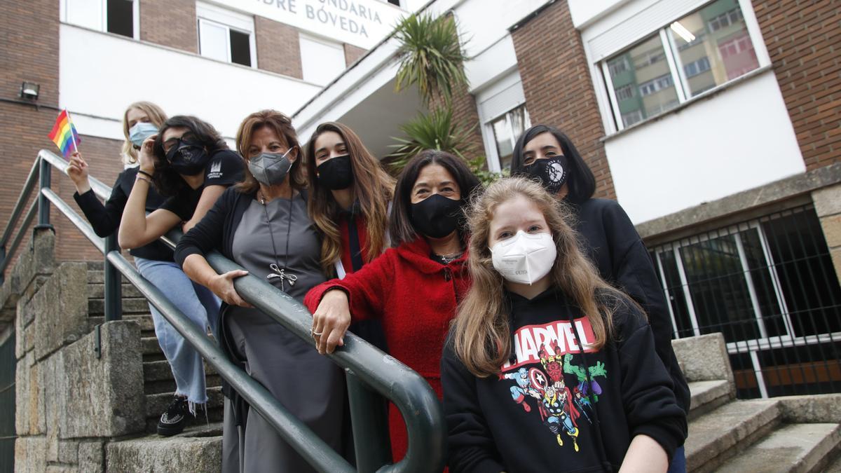 Mercedes &quot;Chis&quot; Oliveira junto a sus alumnas