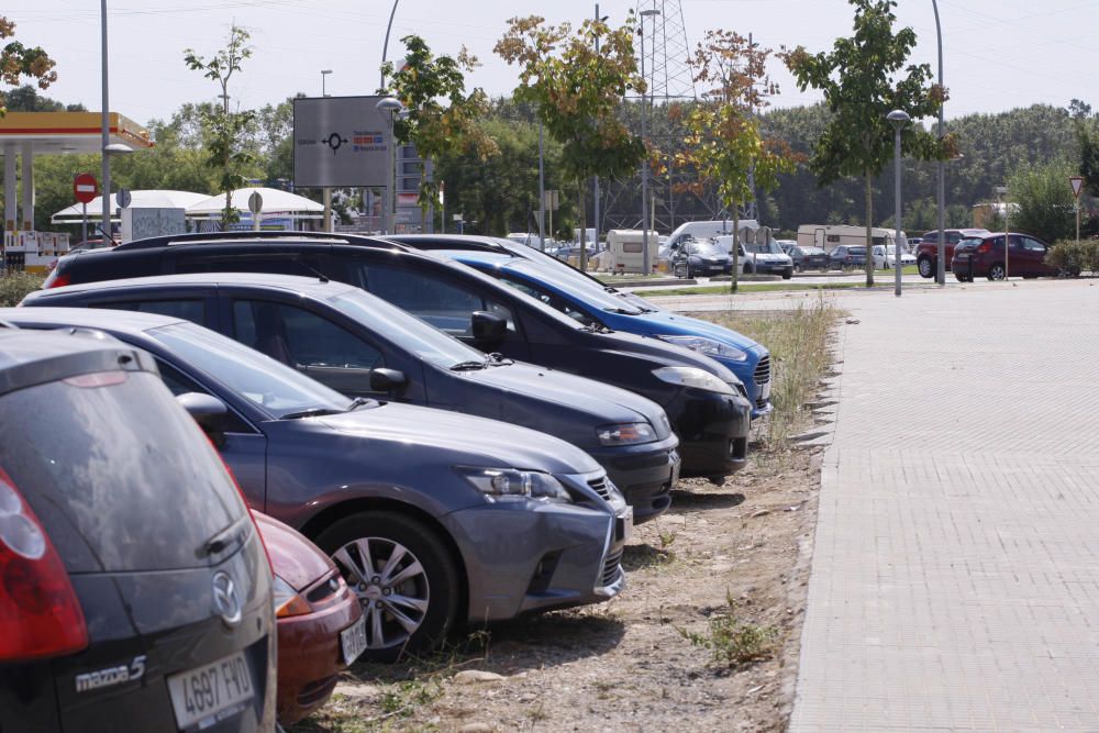 Cotxes que eviten pagar aparcament a Salt