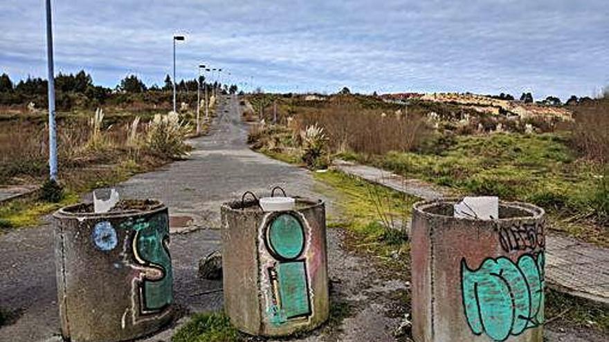 Arteixo estudia una fórmula para terminar las calles de la segunda fase de Montegolf