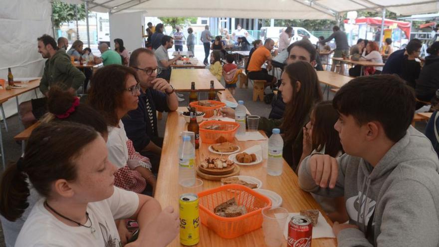 Vilanova se prepara para degustar los mejores mejillones de la ría de Arousa