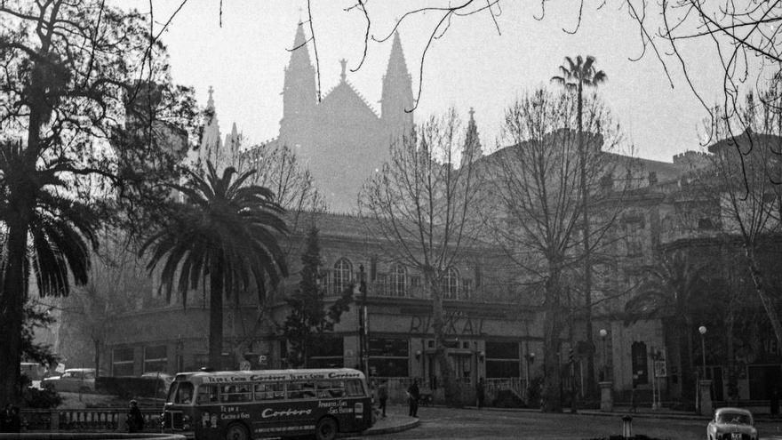 Das Riskal, das Teatro Lírico und das Hotel Alhambra, drei emblematische Gebäude die es heute nicht mehr gibt