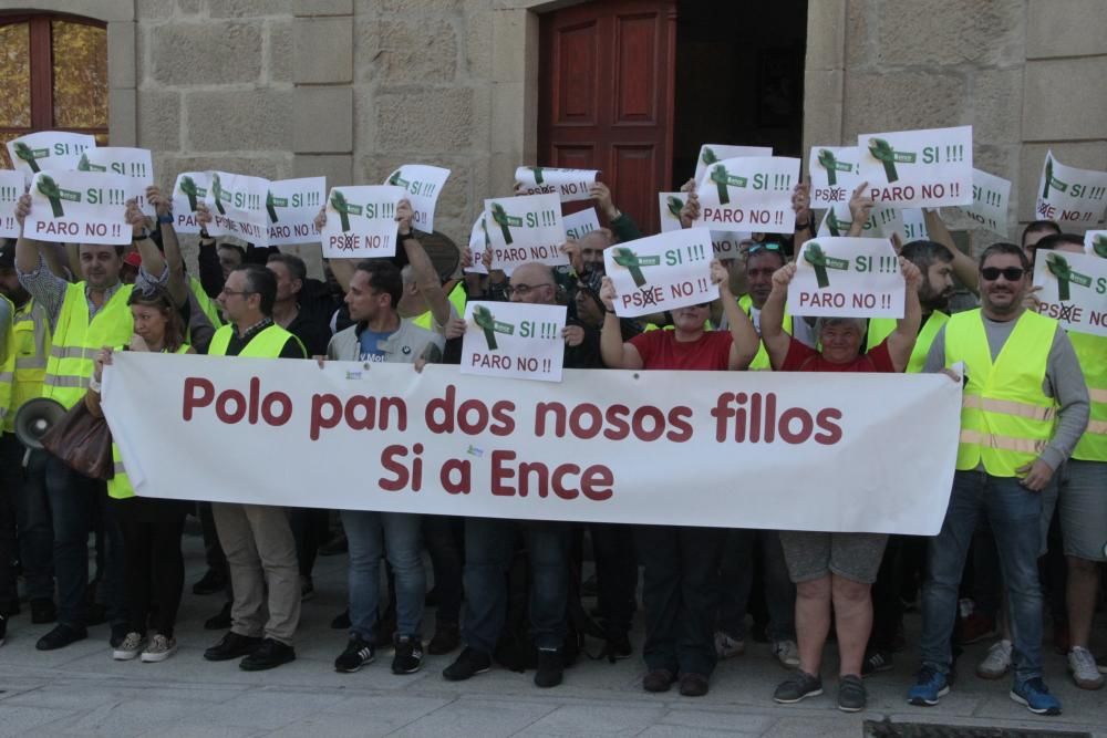 Pleno bronco en Poio por las protestas de los trabajadores de Ence