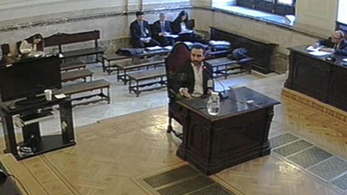 El Suprem avança a dilluns les declaracions d’Ábalos i Koldo El Suprem avança a dilluns les declaracions d’Ábalos i Koldo