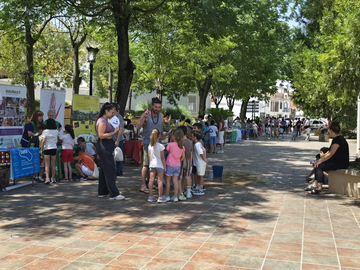 Cañete acoge con éxito la Feria de la Solidaridad Provincial Cañete acoge con éxito la Feria de la Solidaridad Provincial