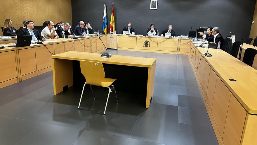 La fiscal defiende la implicación de los 11 acusados del caso del Casco Viejo de Corralejo