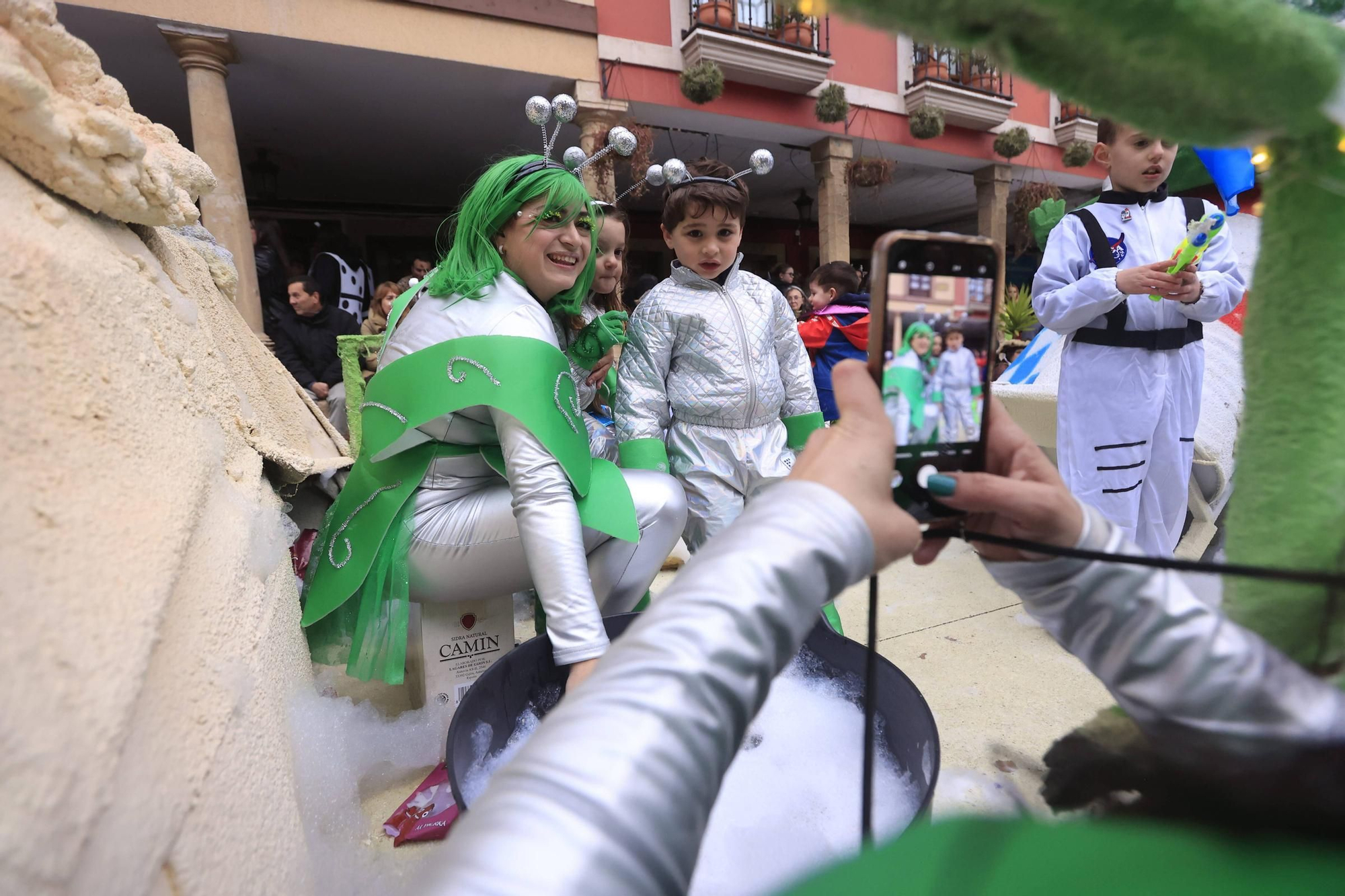 EN IMÁGENES: Así fue el espectacular 37.º Descenso de Galiana en el Antroxu de Avilés
