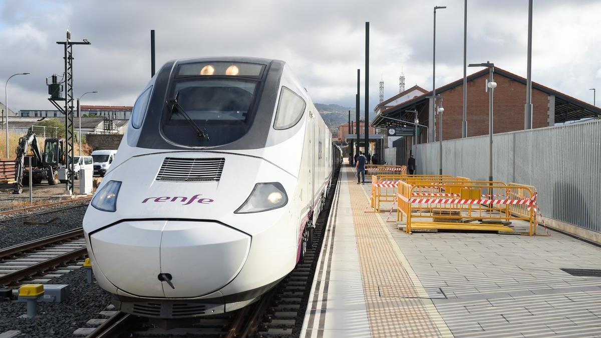 Un tren en Extremadura, en una imagen de archivo