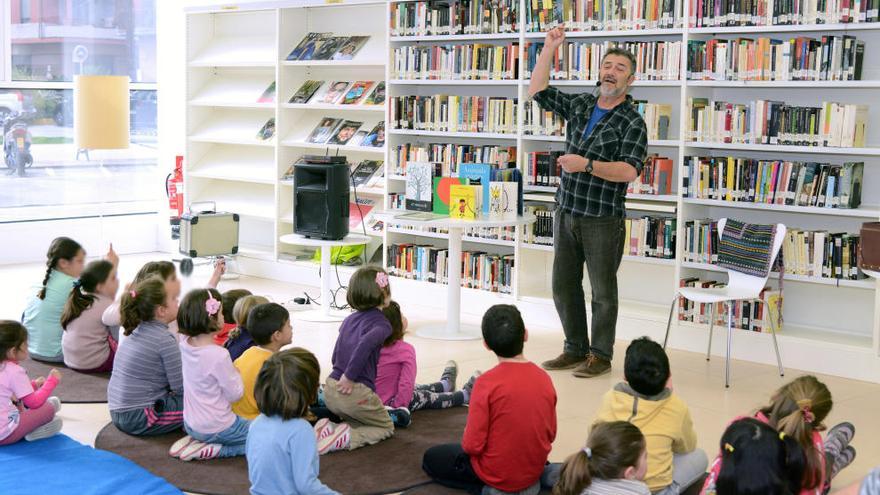 Paiporta celebra 30 años de biblioteca pública