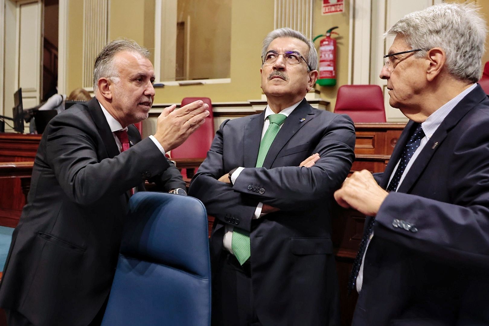 Pleno en el Parlamento de Canarias (12/12/22)