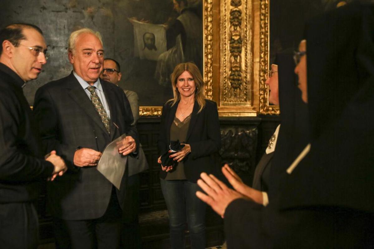 Pruebas en el camarín de la Santa Faz