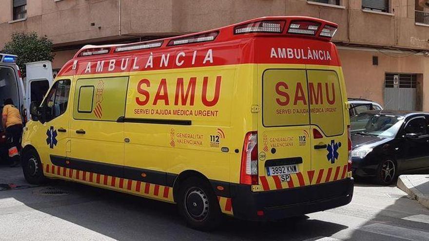 Un herido al precipitarse desde el tejado al patio interior de una vivienda en Burriana