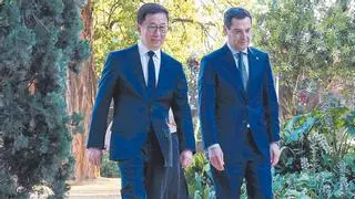 Juanma Moreno pone alfombra roja a China: Andalucía, "un sitio inmejorable"